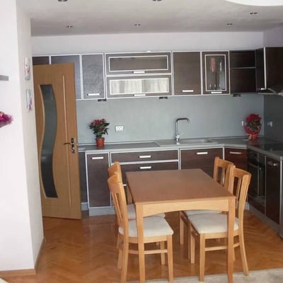 Location d’un appartement spacieux et lumineux, 75 m², quartier Bazar Levski, Varna, Bulgarie